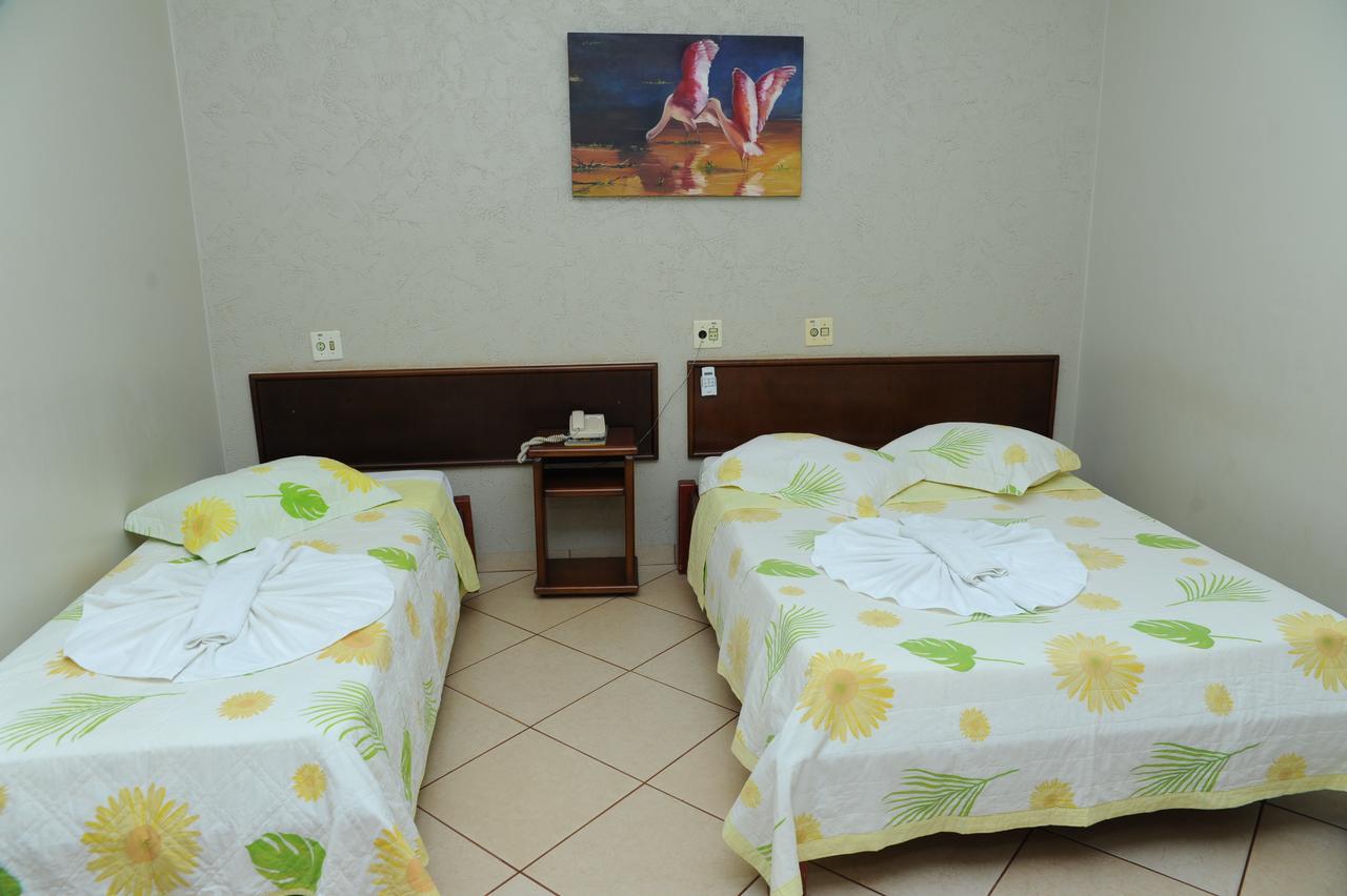 Hotel Paranoa Guaíra Εξωτερικό φωτογραφία